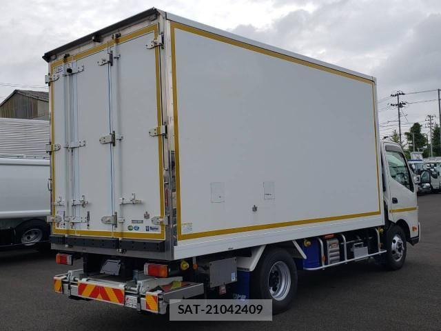 Hino DUTRO 2021-05 7961265-3