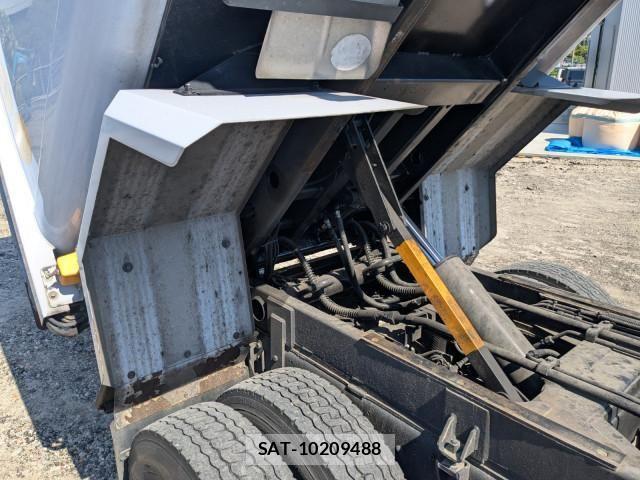Hino DUTRO 2019-05 7961300-20