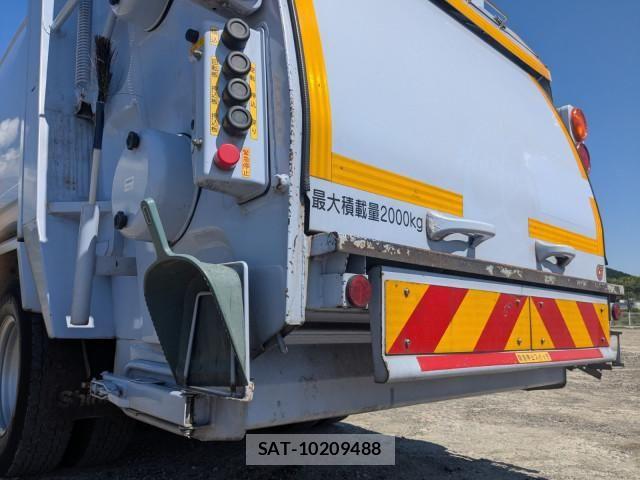 Hino DUTRO 2019-05 7961300-5