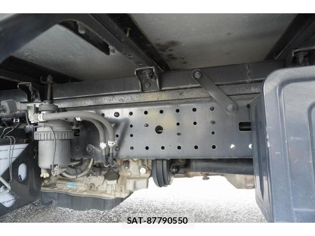 Hino DUTRO 2021-05 7961301-11