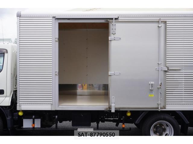 Hino DUTRO 2021-05 7961301-15
