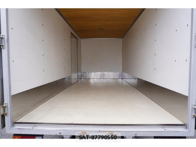 Hino DUTRO 2021-05 7961301-17