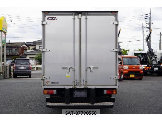 Hino DUTRO 2021-05 7961301-3