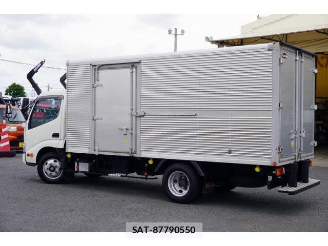 Hino DUTRO 2021-05 7961301-6