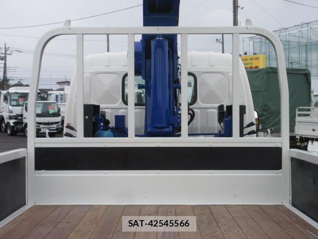 Hino DUTRO 2018-01 7961284-12