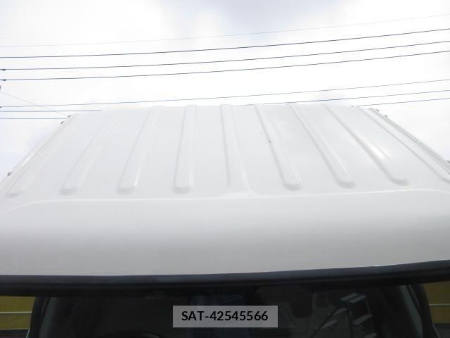 Hino DUTRO 2018-01 7961284-15