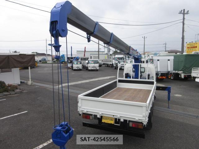 Hino DUTRO 2018-01 7961284-5