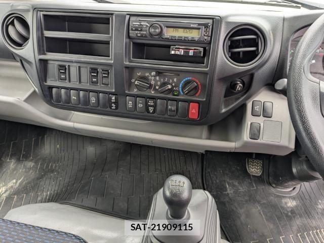 Hino DUTRO 2022-07 7961281-10
