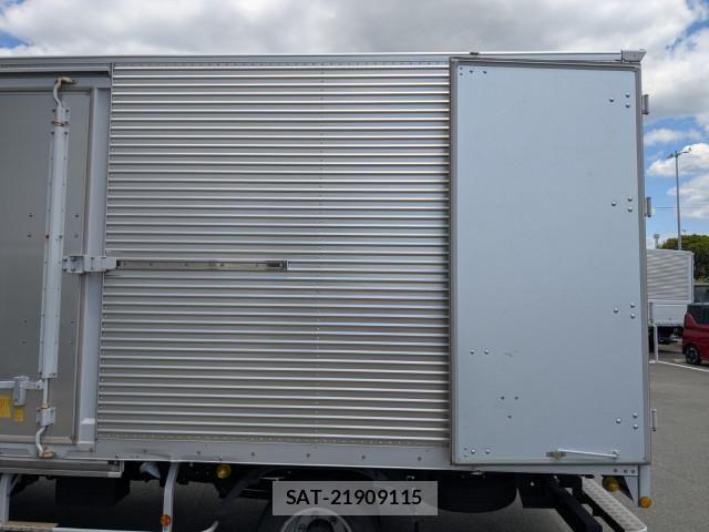 Hino DUTRO 2022-07 7961281-12