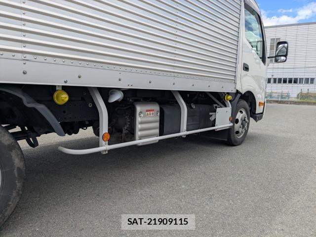 Hino DUTRO 2022-07 7961281-18