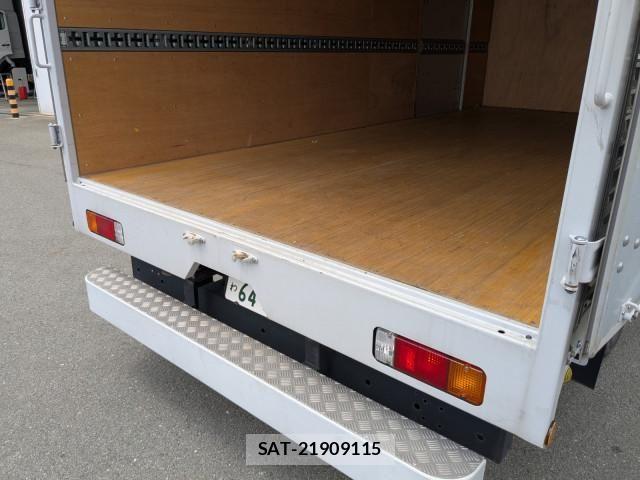 Hino DUTRO 2022-07 7961281-20