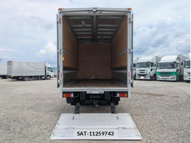 Hino DUTRO 2019-10 7961280-9