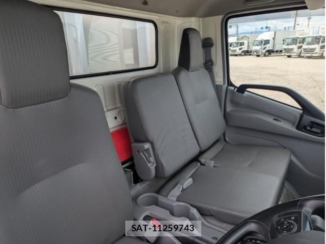 Hino DUTRO 2019-10 7961280-11