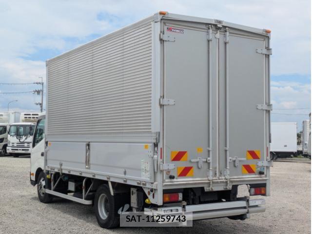 Hino DUTRO 2019-10 7961280-4