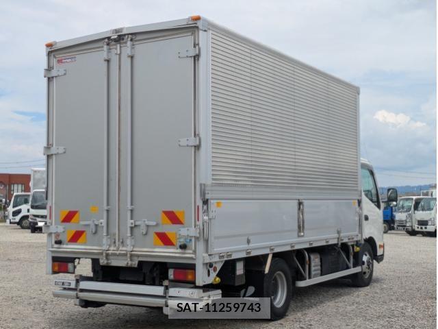 Hino DUTRO 2019-10 7961280-6
