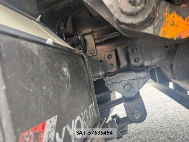 Hino DUTRO 2017-11 7961288-17