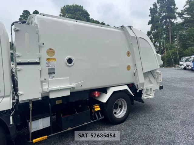 Hino DUTRO 2017-11 7961288-7