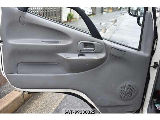 Hino DUTRO 2019-08 7961298-9
