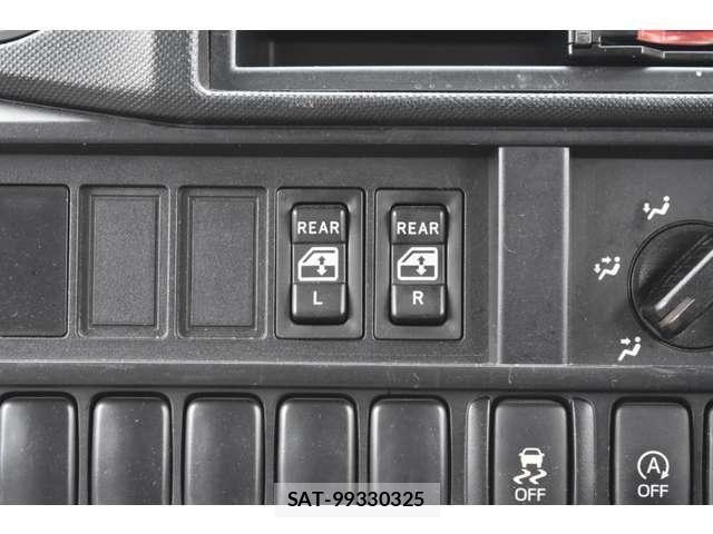 Hino DUTRO 2019-08 7961298-16