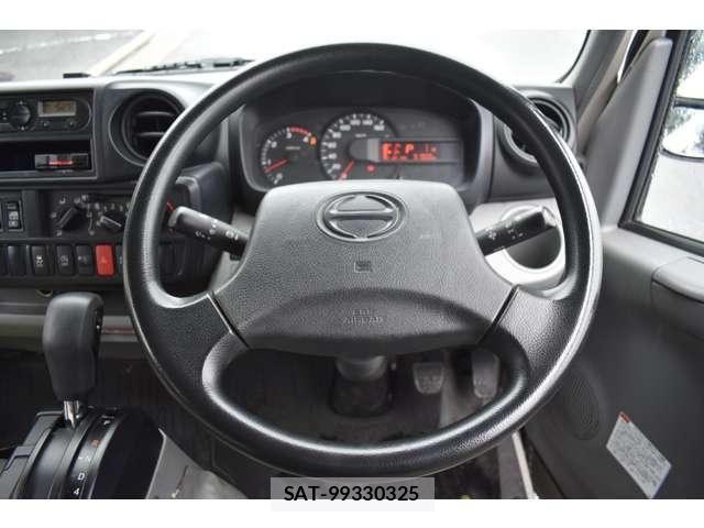 Hino DUTRO 2019-08 7961298-1