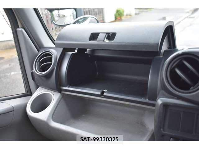 Hino DUTRO 2019-08 7961298-21