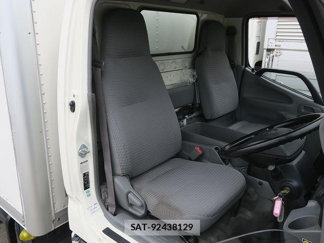 Hino DUTRO 2018-12 7979090-12