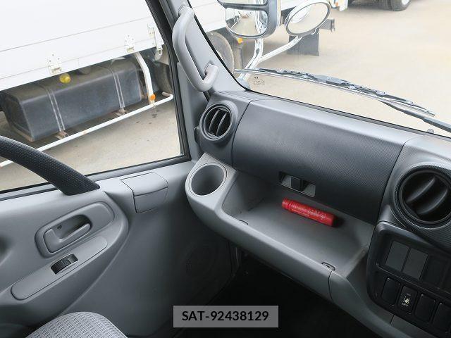 Hino DUTRO 2018-12 7979090-13