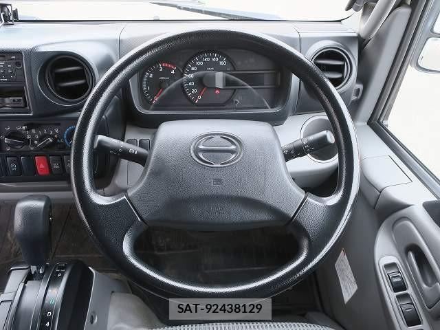 Hino DUTRO 2018-12 7979090-15