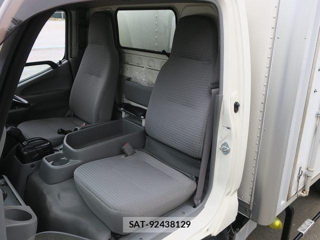 Hino DUTRO 2018-12 7979090-21
