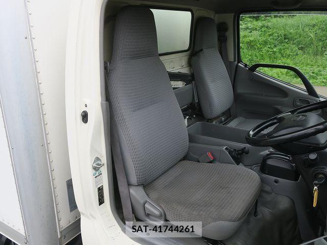 Hino DUTRO 2018-12 7979092-14