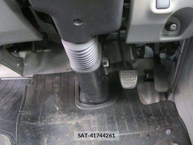 Hino DUTRO 2018-12 7979092-21