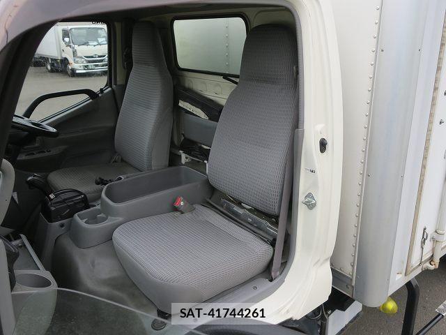 Hino DUTRO 2018-12 7979092-22