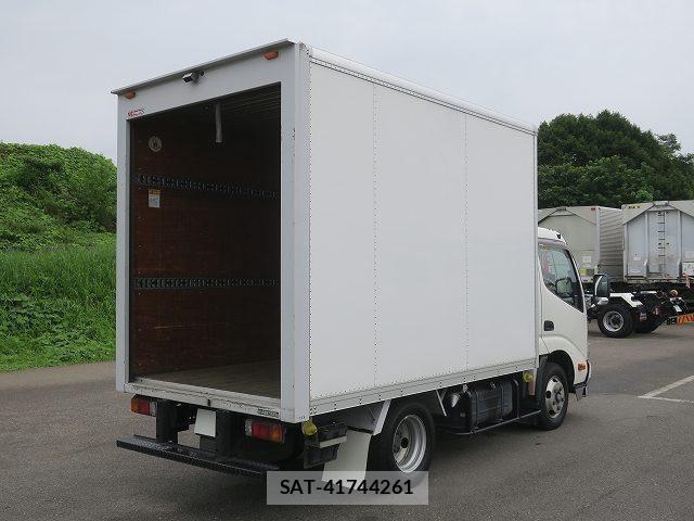Hino DUTRO 2018-12 7979092-5