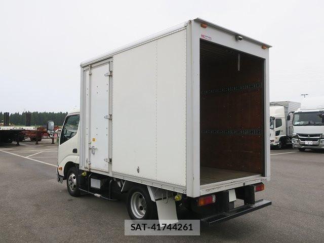 Hino DUTRO 2018-12 7979092-6