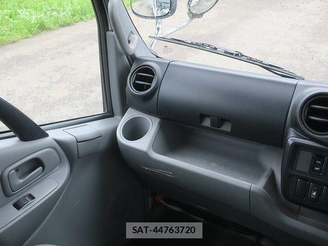 Hino DUTRO 2018-12 7979091-16