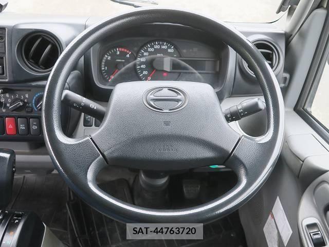 Hino DUTRO 2018-12 7979091-18