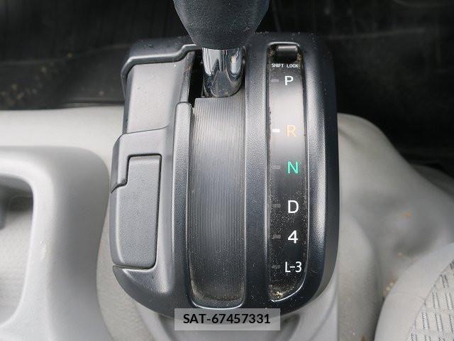 Hino DUTRO 2018-12 7979093-19