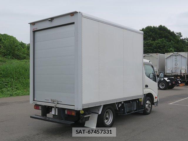 Hino DUTRO 2018-12 7979093-2