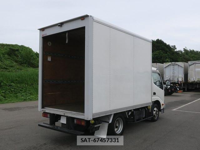 Hino DUTRO 2018-12 7979093-5