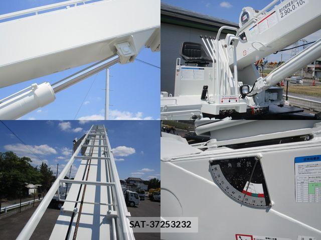 Hino DUTRO 2017-03 7979085-10