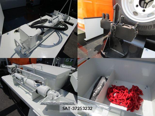 Hino DUTRO 2017-03 7979085-13