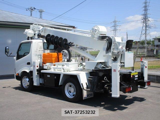 Hino DUTRO 2017-03 7979085-2