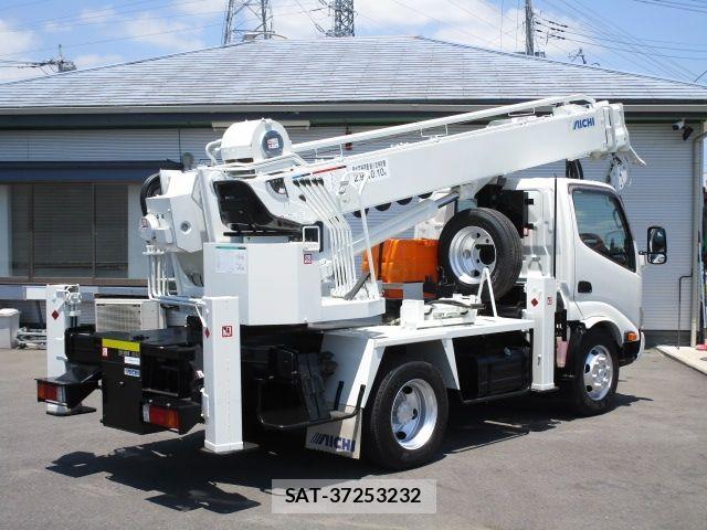 Hino DUTRO 2017-03 7979085-3