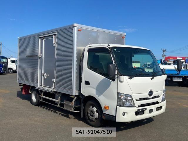Hino DUTRO 2021-03 7979089-1
