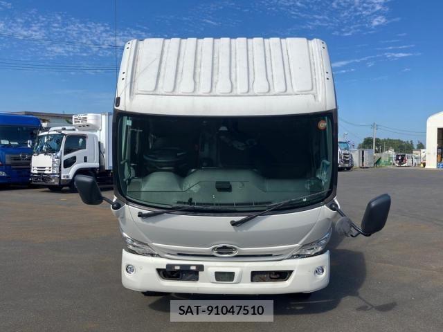 Hino DUTRO 2021-03 7979089-19