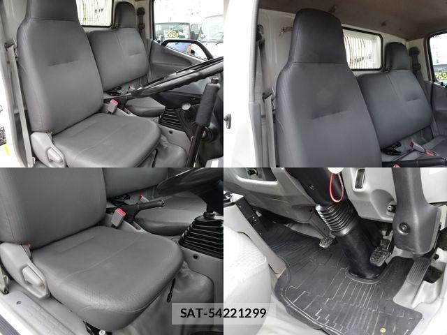 Hino DUTRO 2019-08 7979087-15