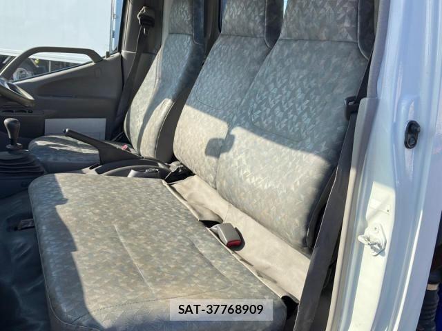 Hino DUTRO 2010-11 7979088-20