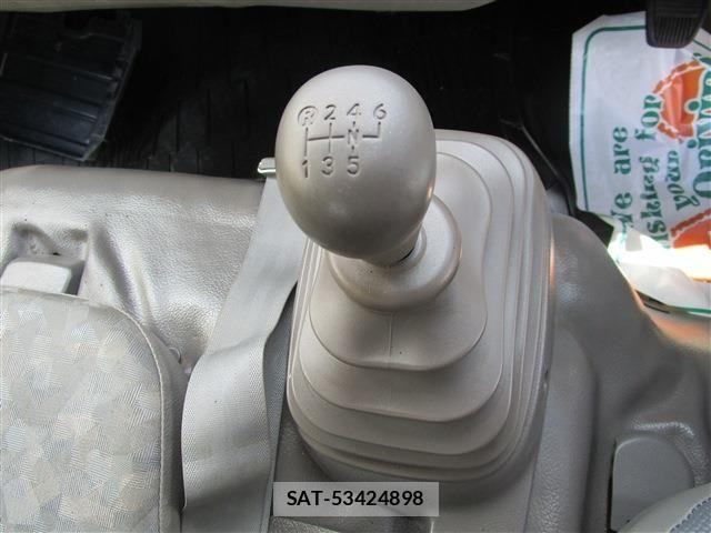 Hino DUTRO 2010-09 8035319-11