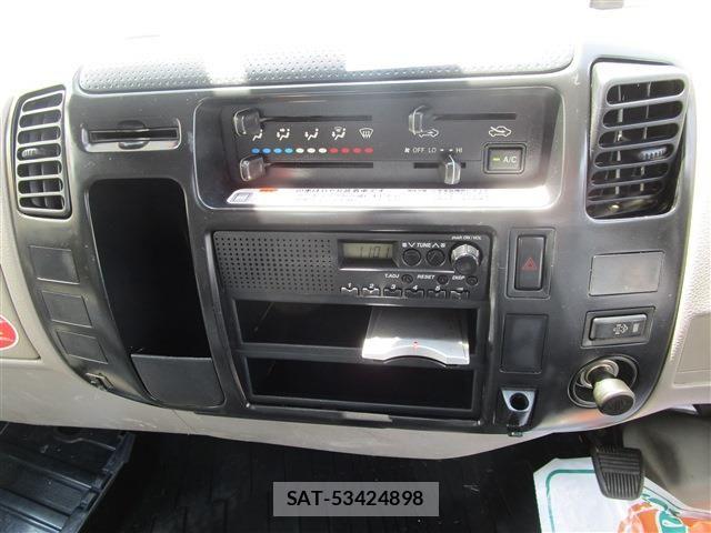 Hino DUTRO 2010-09 8035319-26