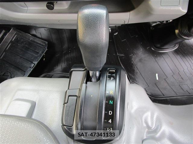 Hino DUTRO 2013-12 8035318-11
